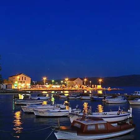 Superior 2+2 Lejlighed Starigrad Paklenica